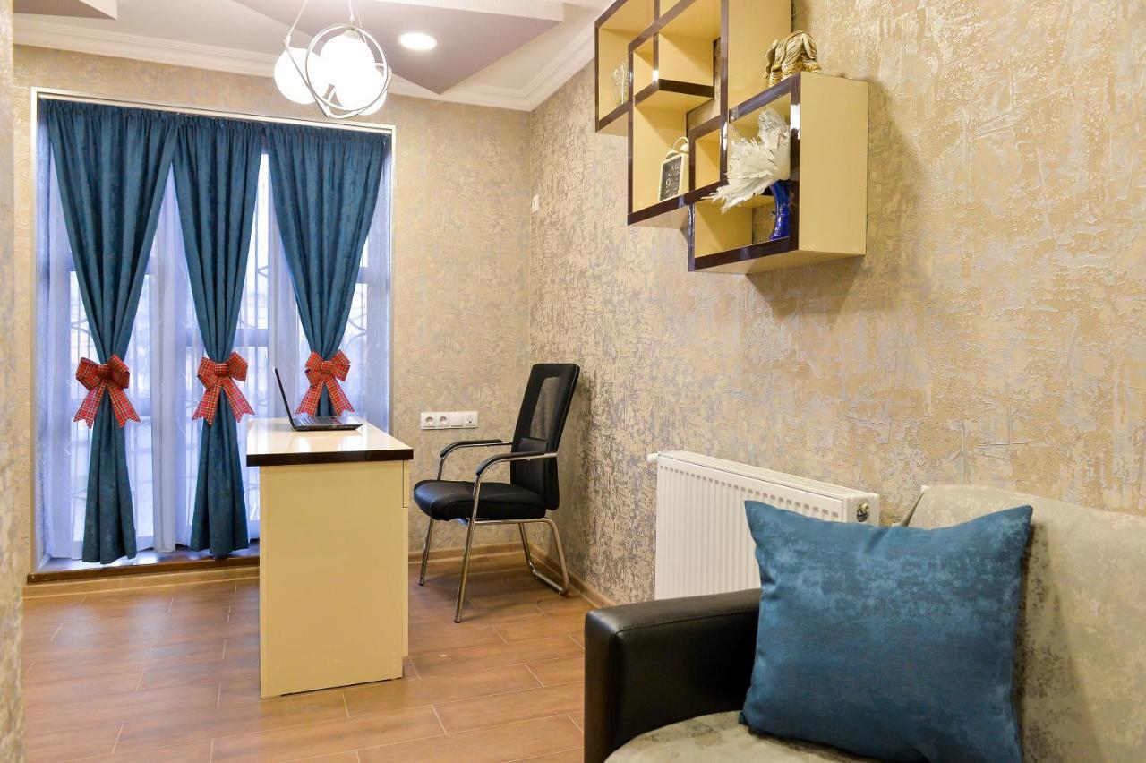 Hostel Look Кутаиси Экстерьер фото