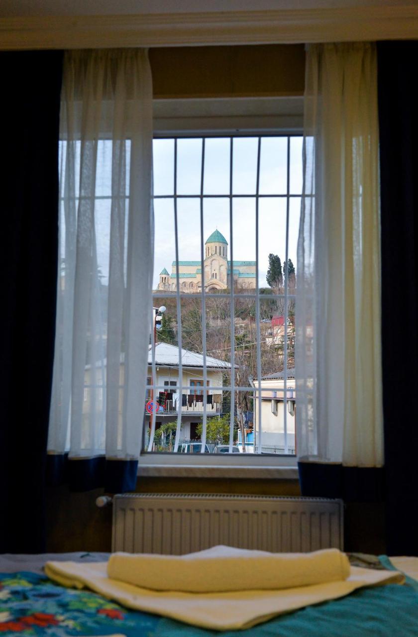 Hostel Look Кутаиси Экстерьер фото