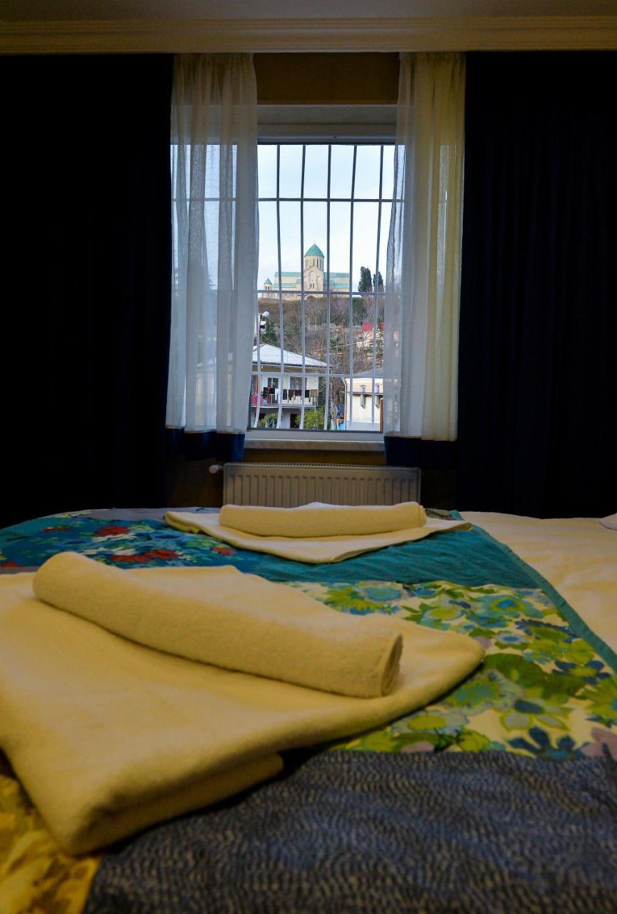 Hostel Look Кутаиси Экстерьер фото