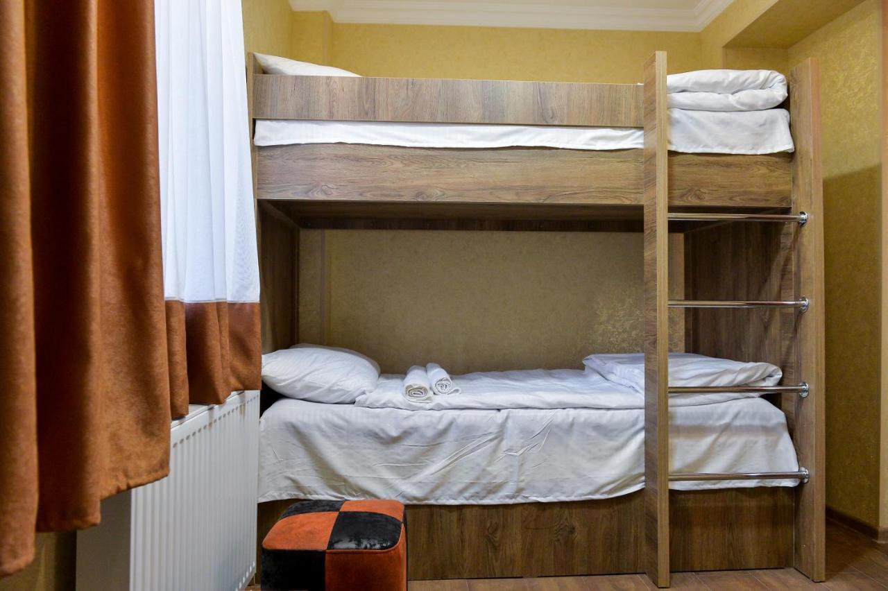 Hostel Look Кутаиси Экстерьер фото