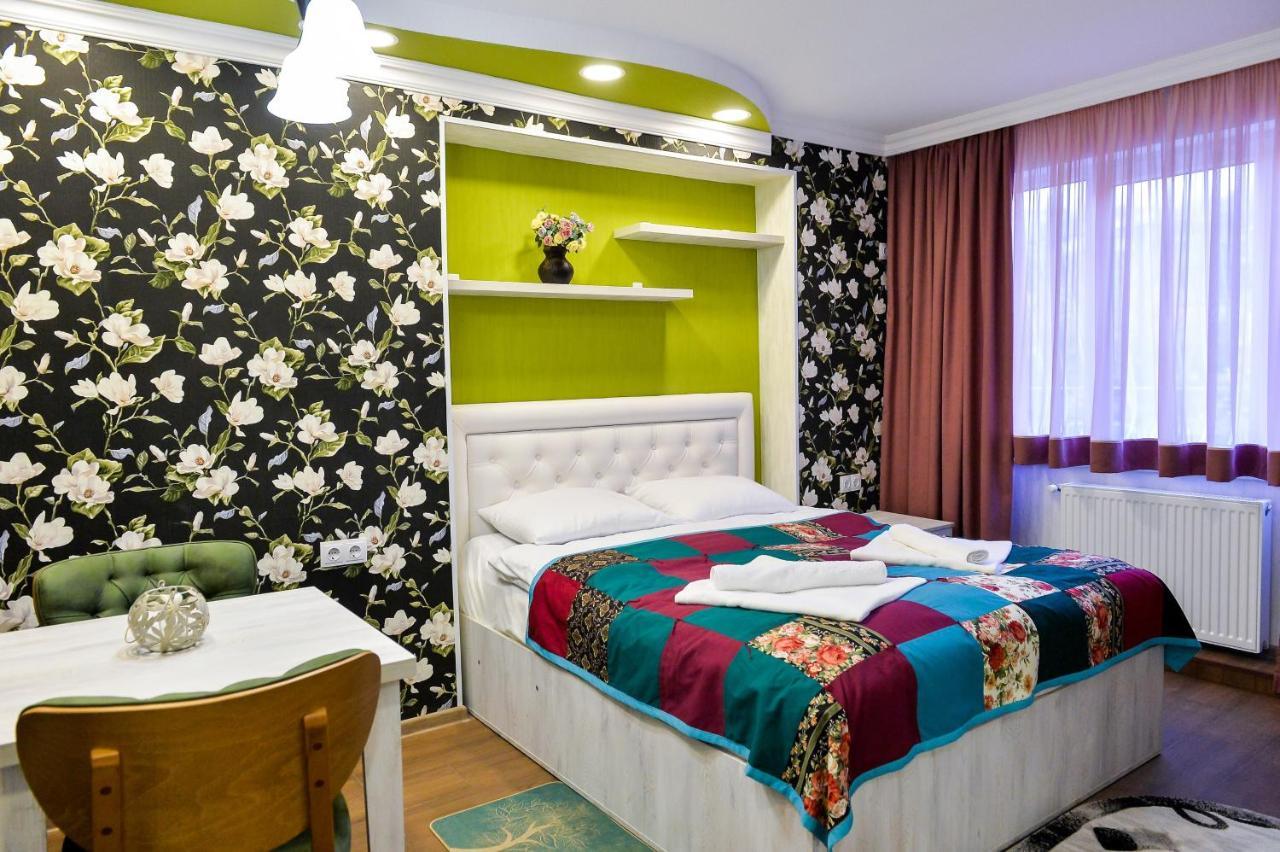 Hostel Look Кутаиси Экстерьер фото